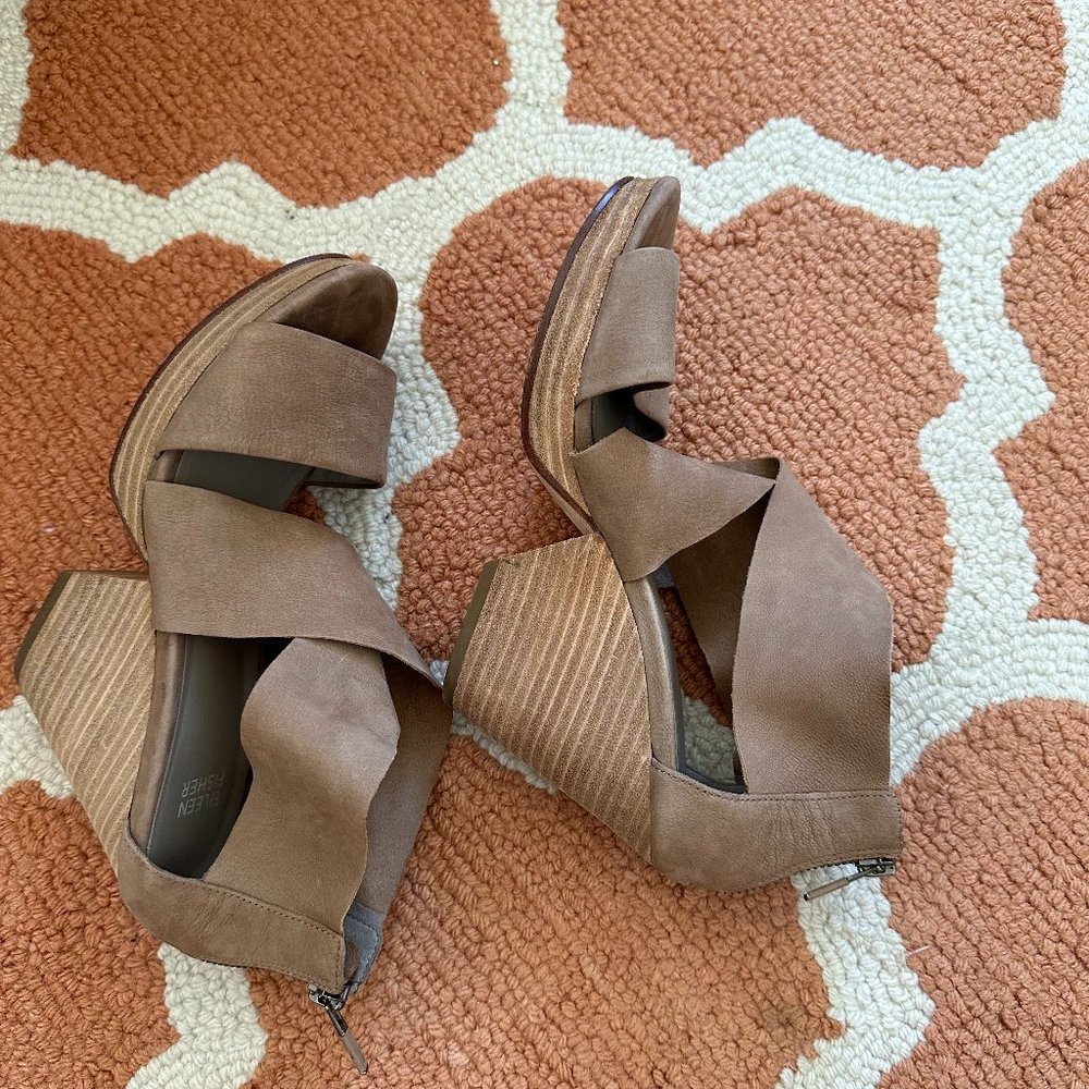 Eileen Fisher | Nubuck Leather, Crossed Straps Sandals | Stacked Heel | Tan | 7
